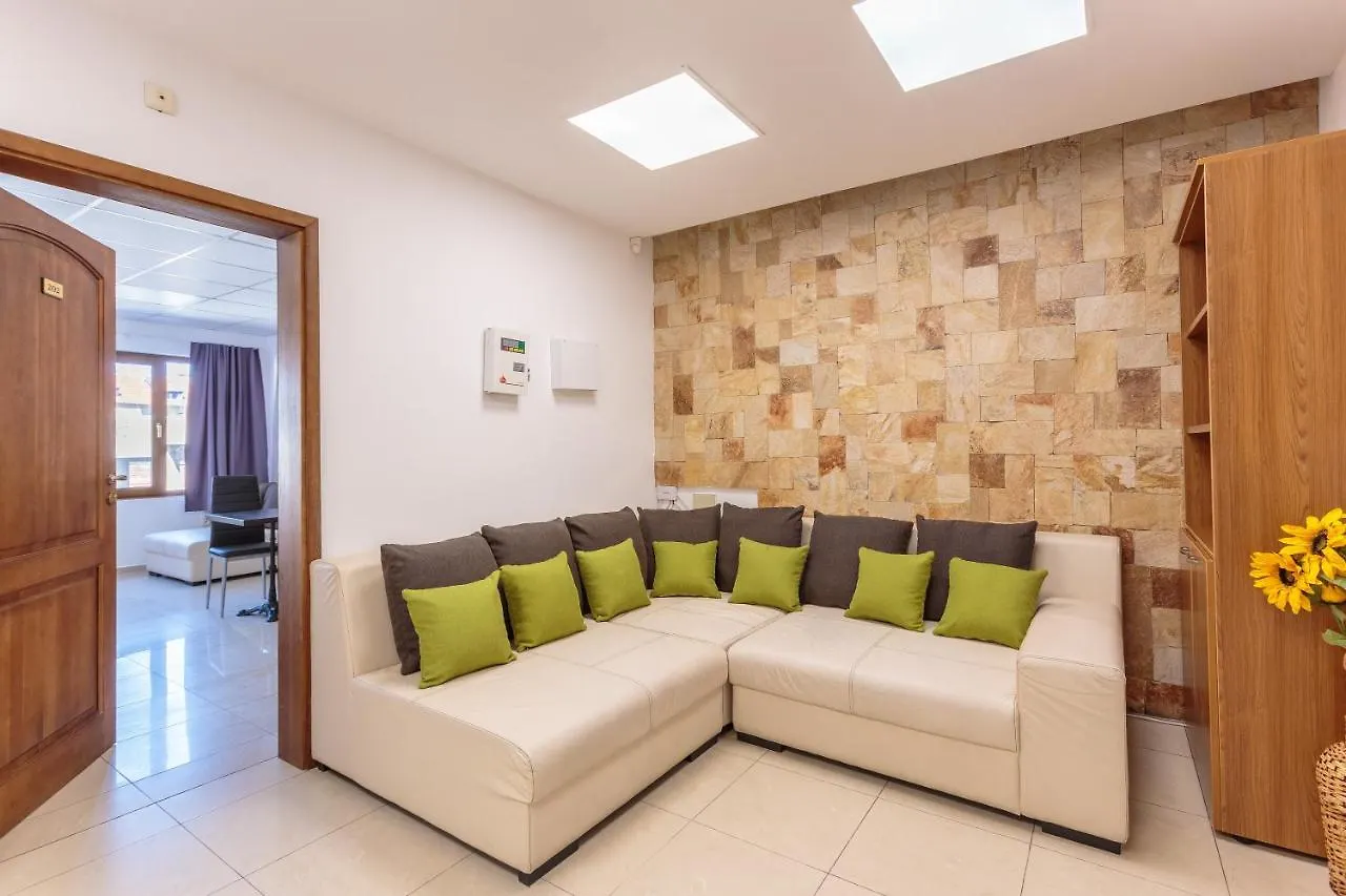 Hostel Стаи За Гости Хан Крум Burgas